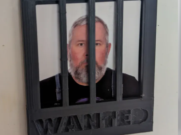 Passport Photo 'WANTED' Frame