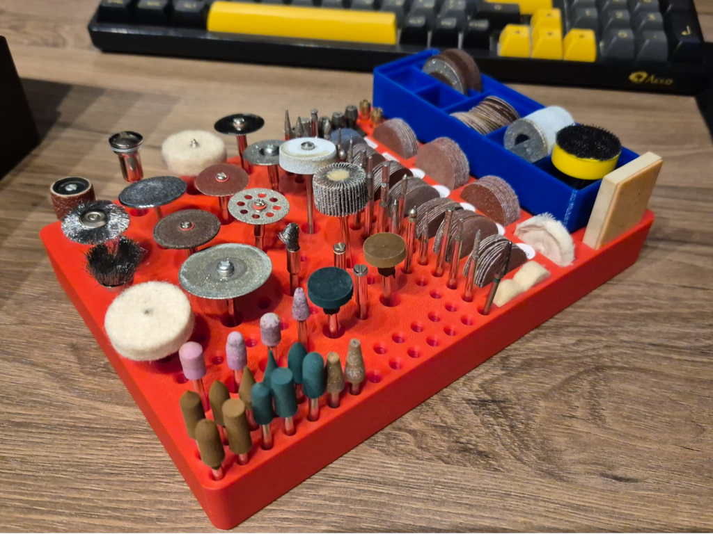 Organizer for milling cutters and engraver's disc