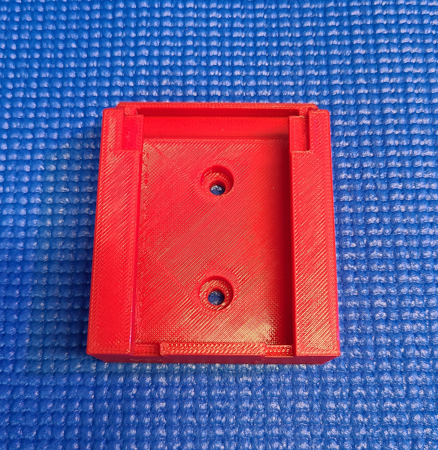Black and Decker 20V Locking Battery Wall Mount