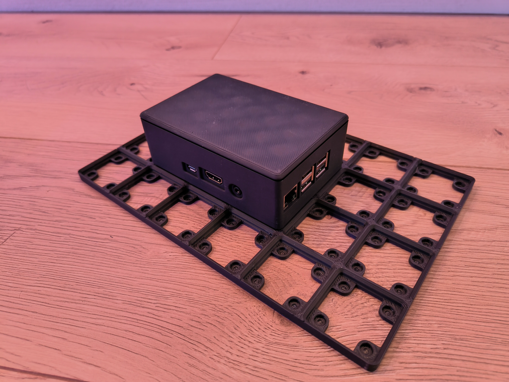 Gridfinity-compatible housing for Raspberry Pi