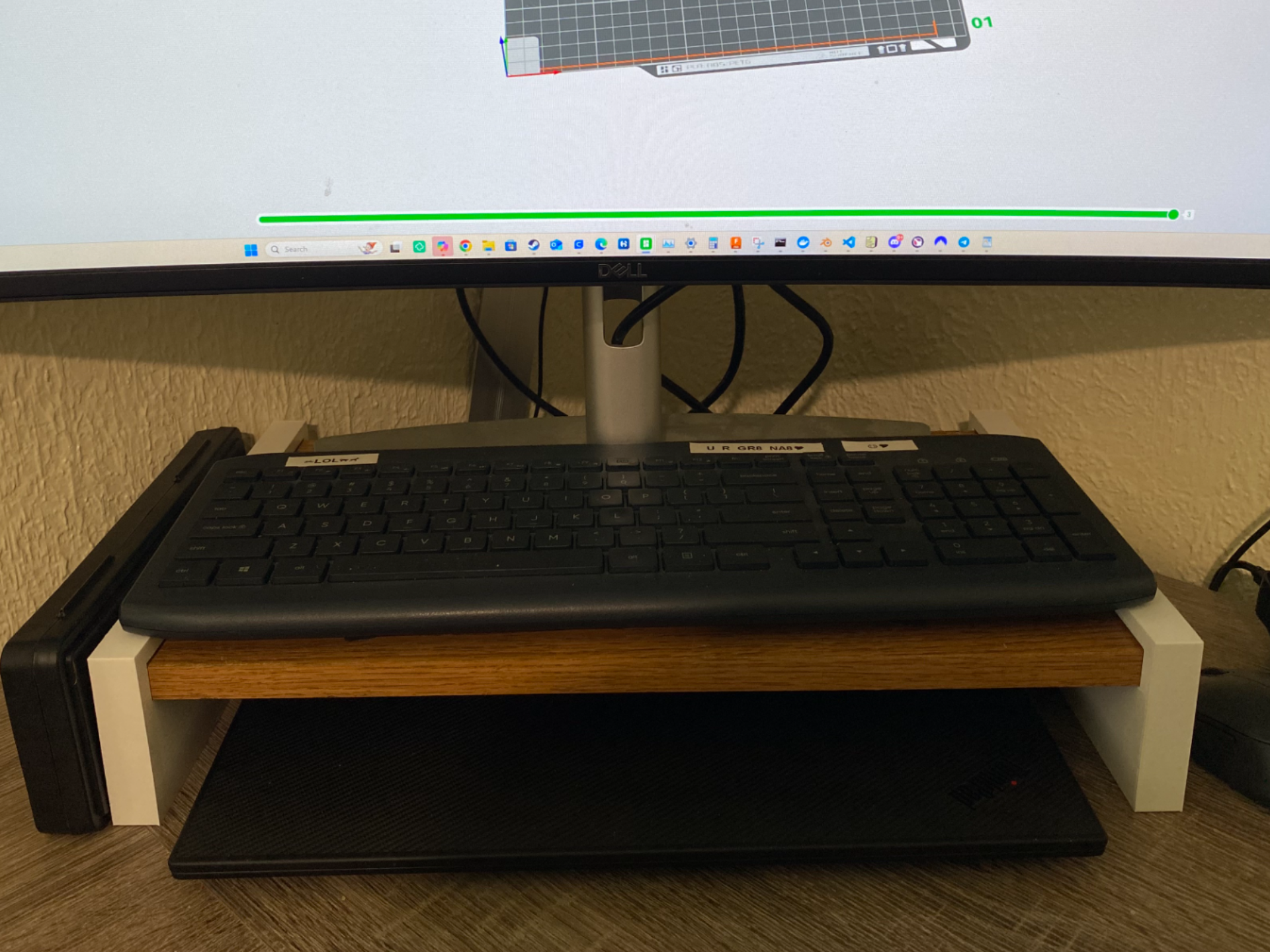 Simple Parametric Monitor Stand