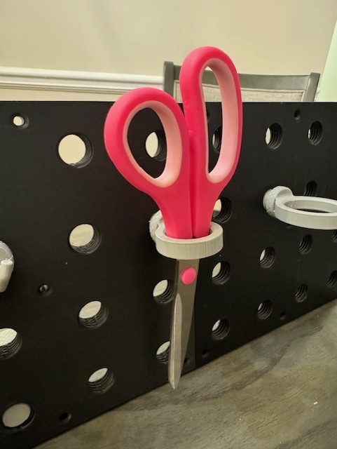 1 Inch ID Round Holder (Compatible with Threaded Pegboard)