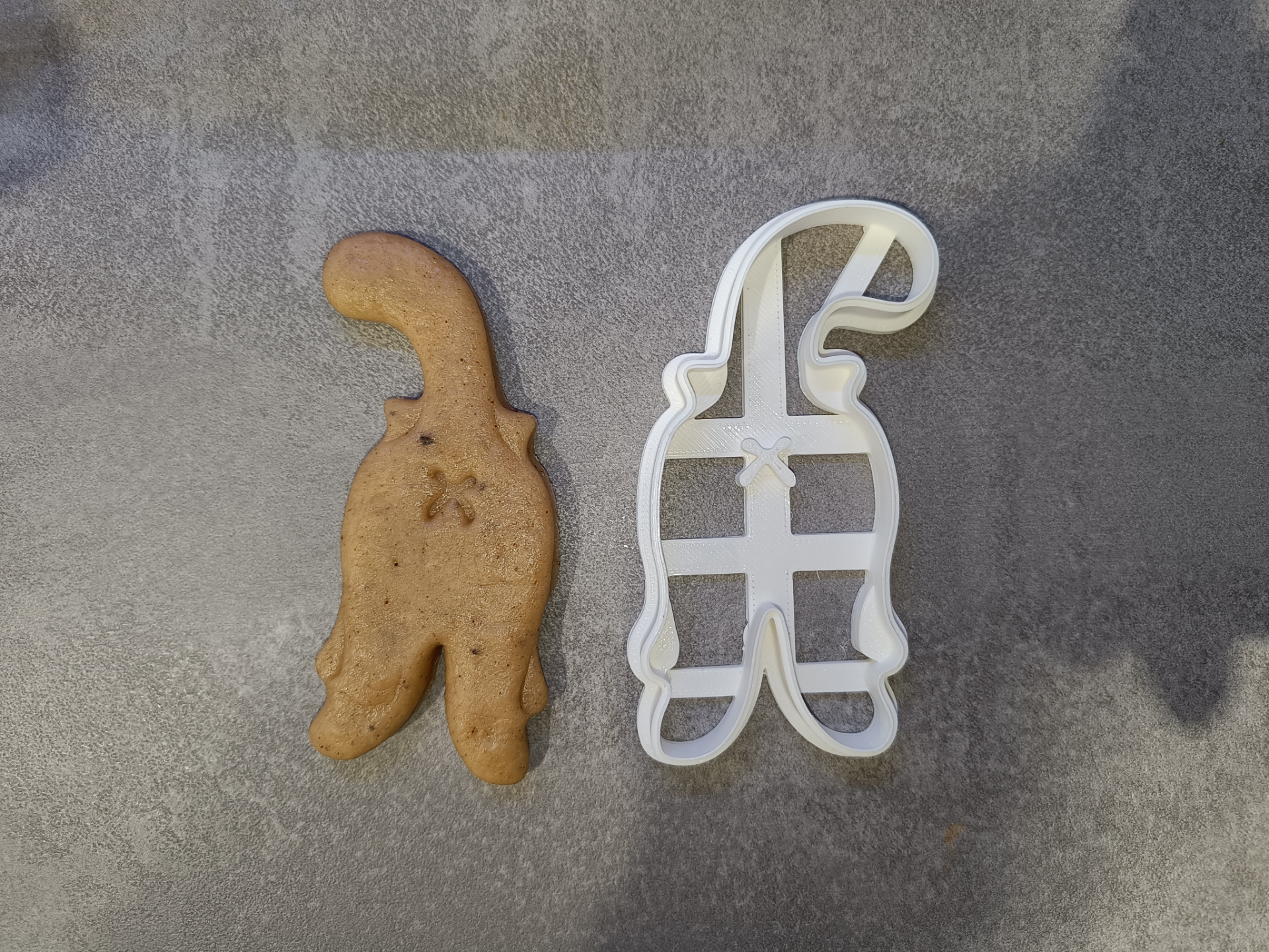 Cute cat cookie cutter