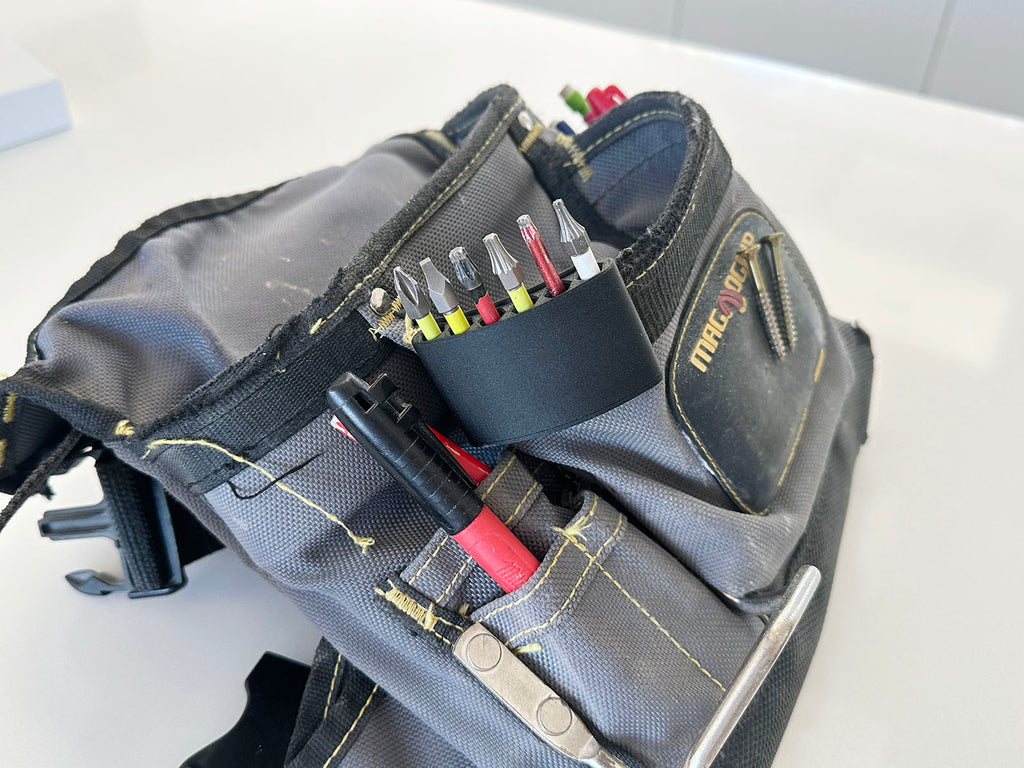 Tool belt driver bit holder (magnetic)