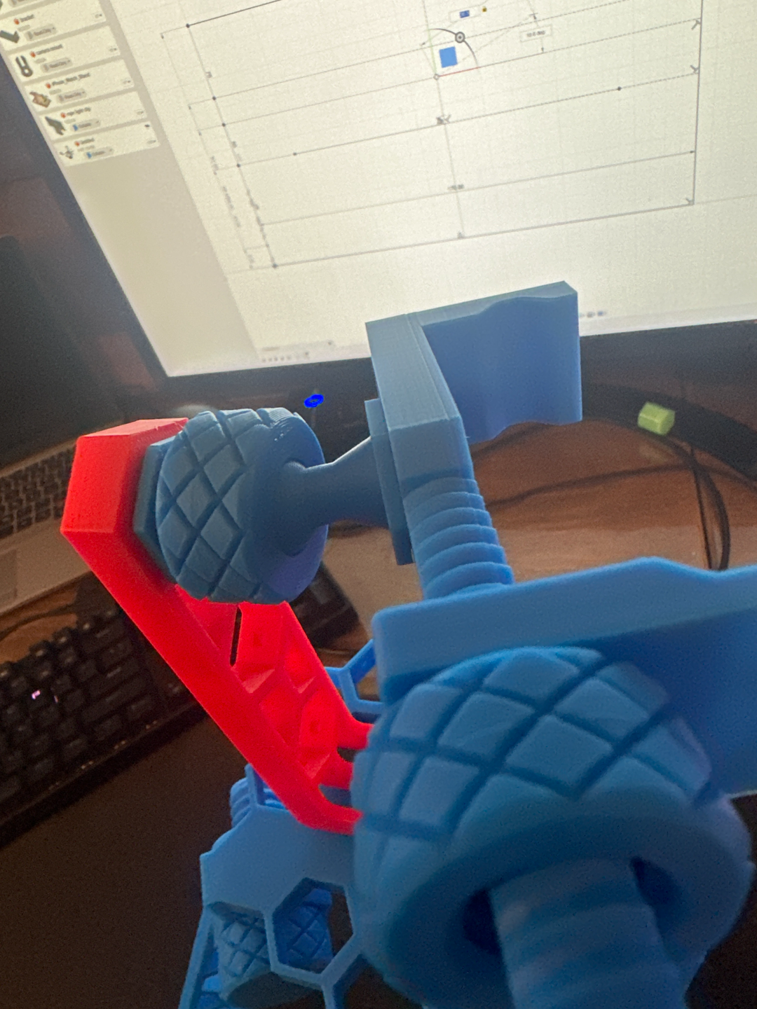 Tripod for phone with Honeycomb mashup
