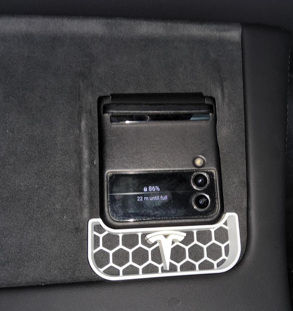 Honeycomb logo flip phone spacer for Tesla model Y cordless charger