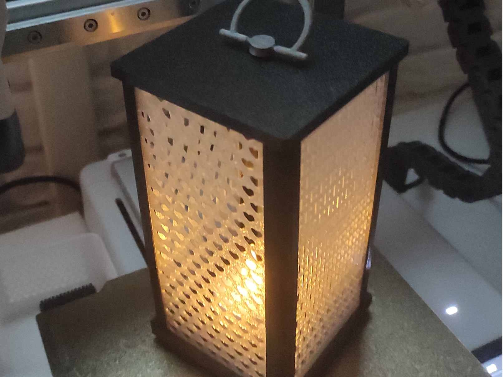 Simple lamp/mini lantern with changeable patterns