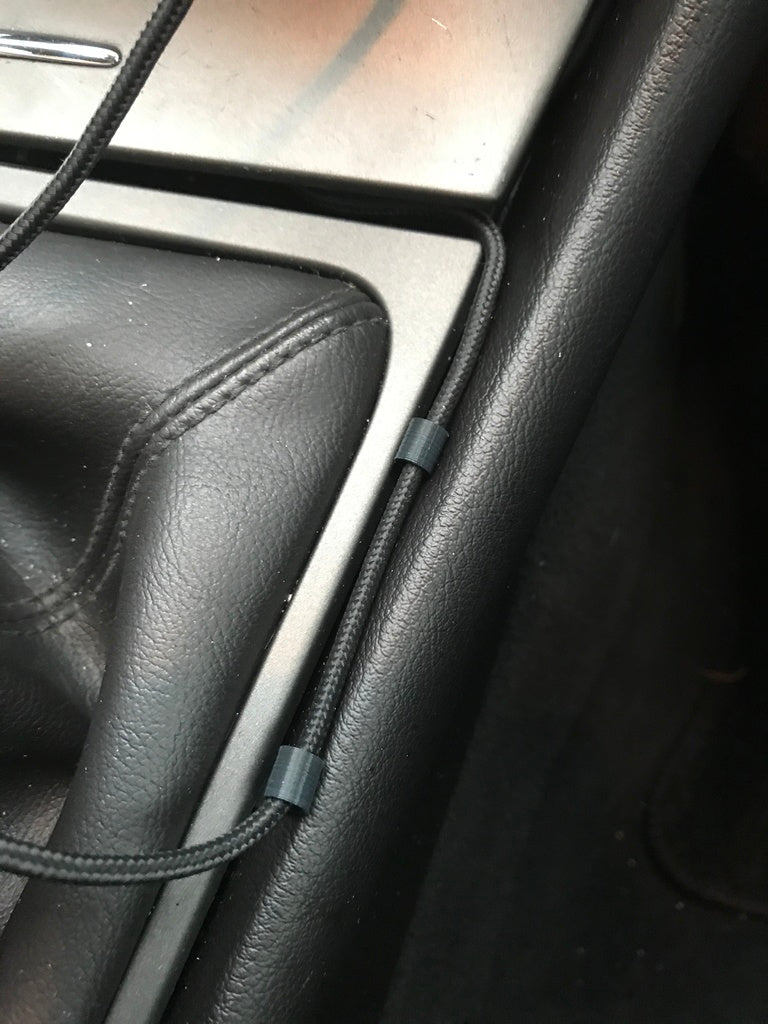 Fully Enclosed Car Interior Wire Holder Clip