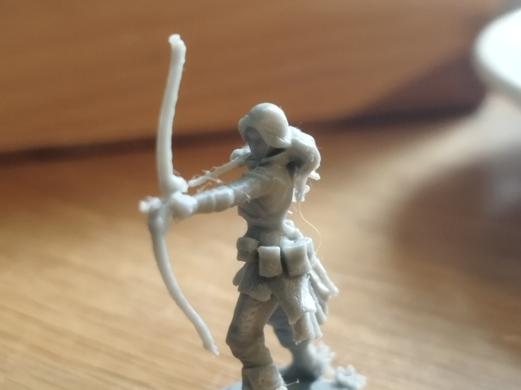 DnD Human Female Ranger 28mm
