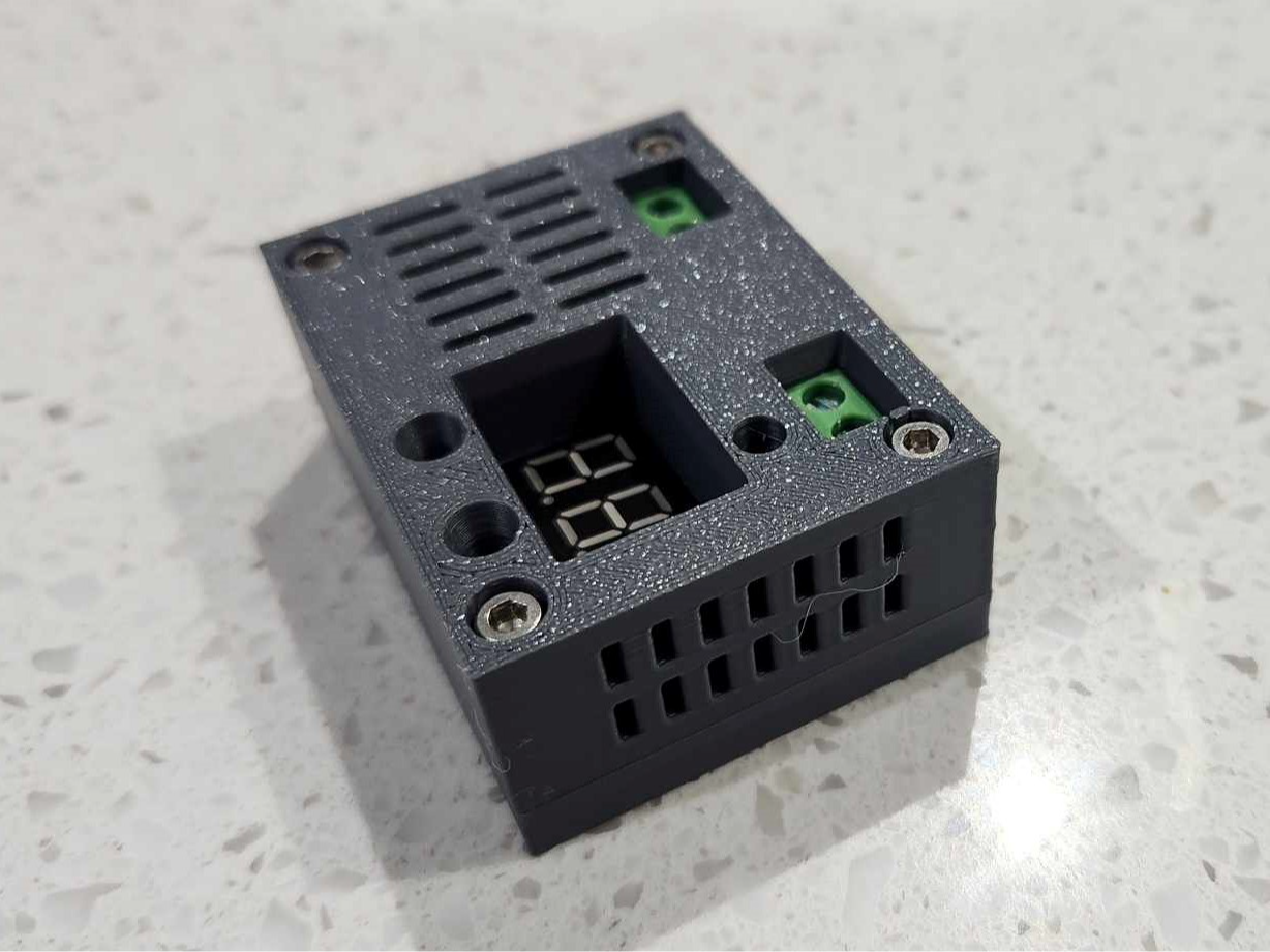 XH-M609 Low Voltage Disconnect Case