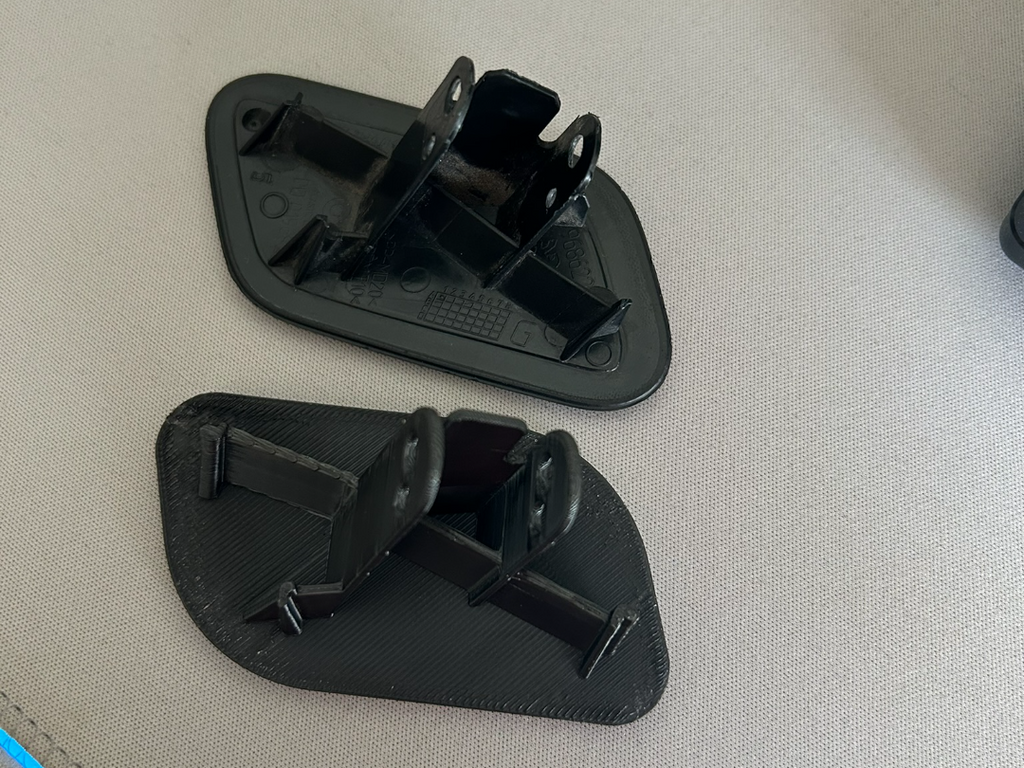 Peugeot 5008 headlight washer cover cap