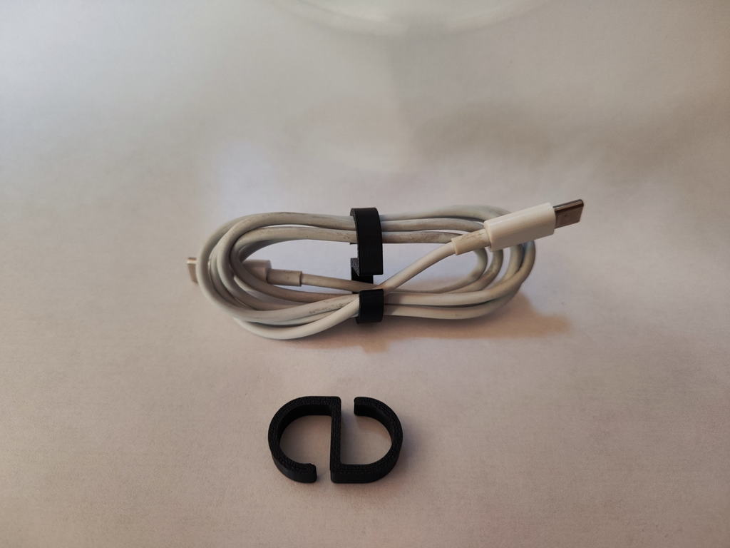Snap Cable Clip Organizer (Tool-Free)