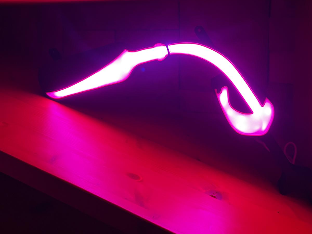 Wine Pouring Lamp – LED Decorative Bottle Light