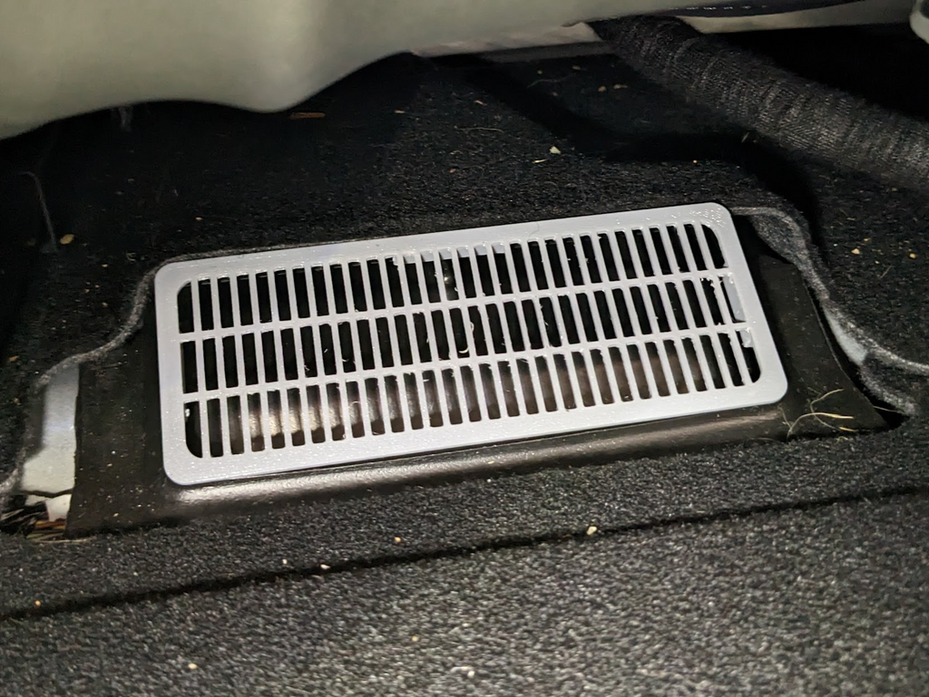 Tesla Model 3 Floor Vent Cover Grille