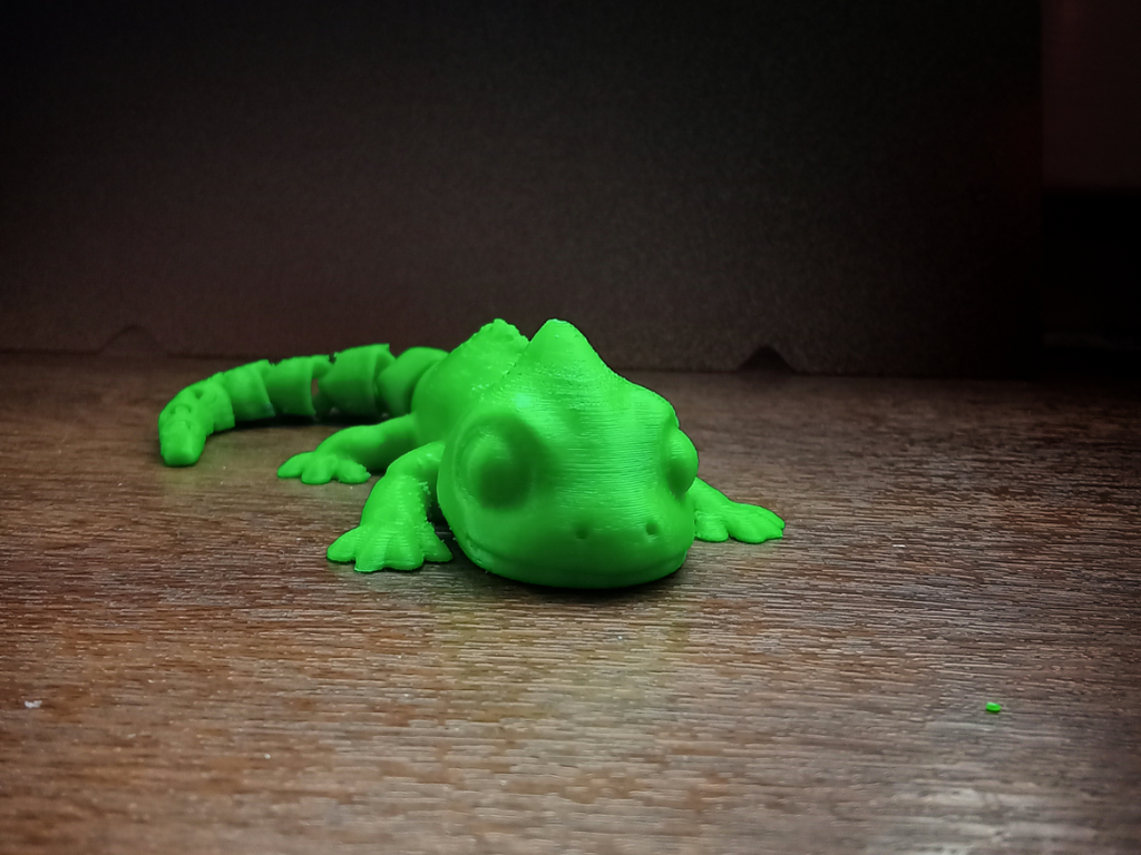 Articulated Geko- Commercial use allowed
