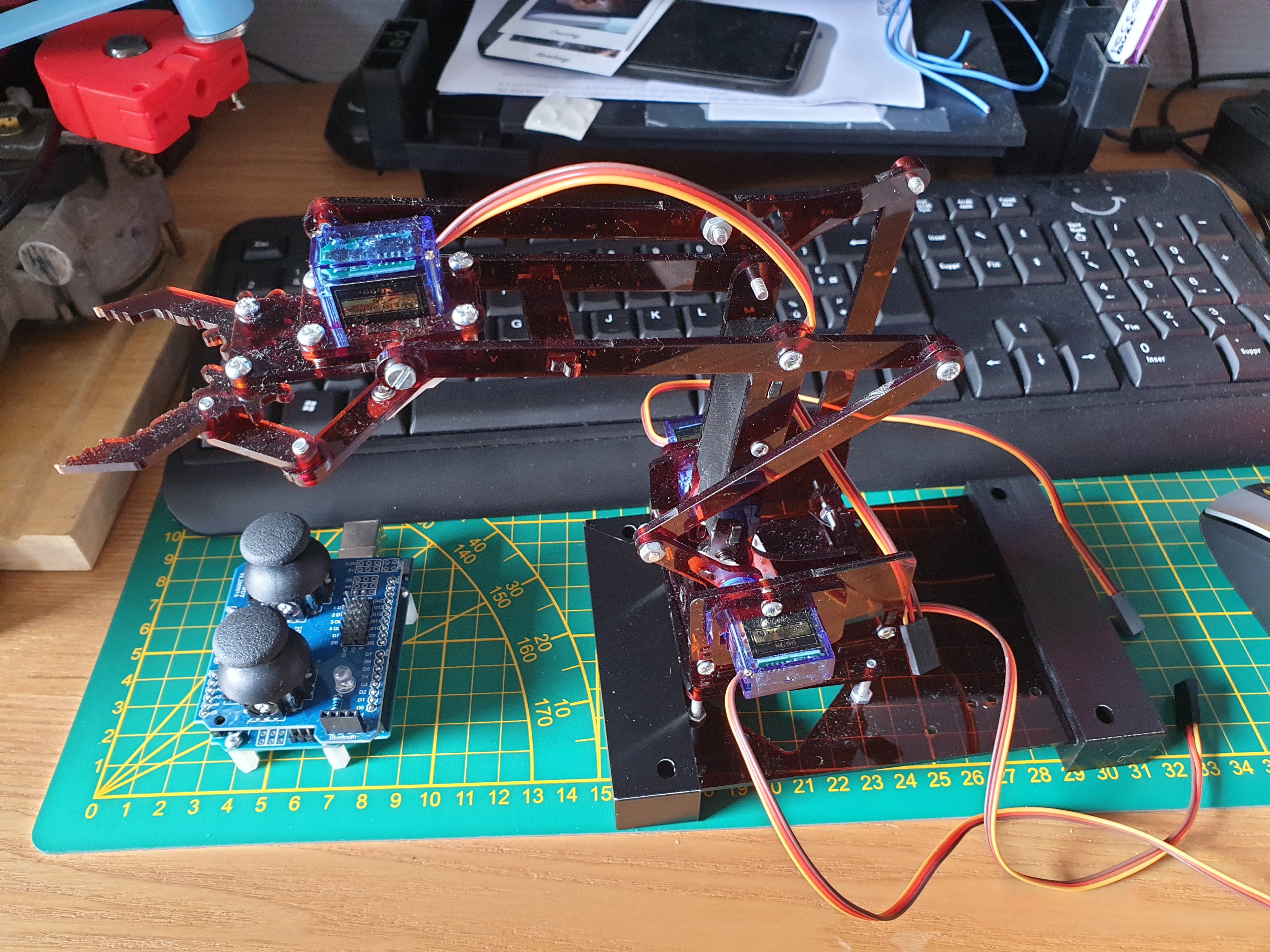 pieds pour kit pince / bras arduino (SG90) / robot arm