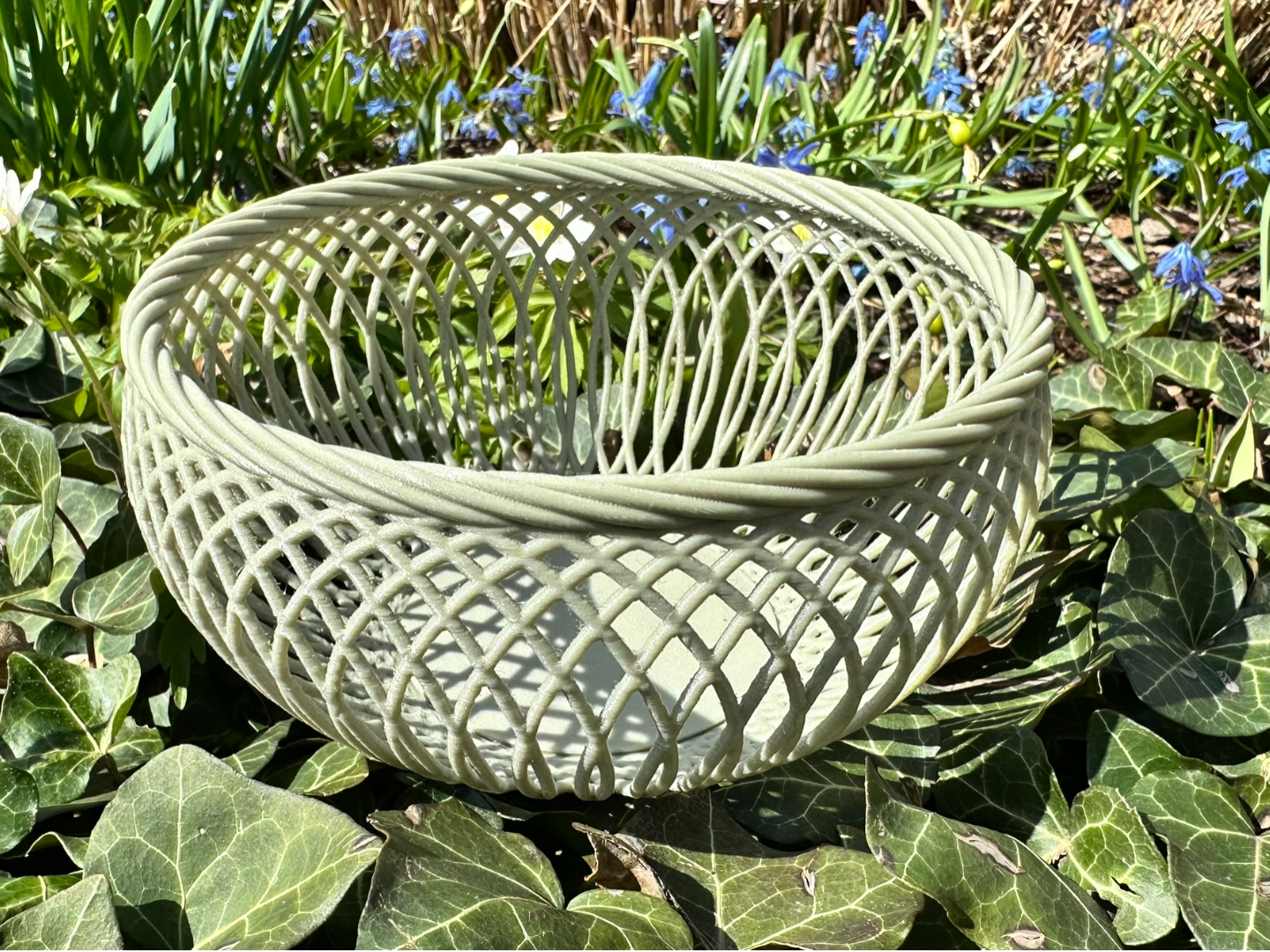 Woven basket