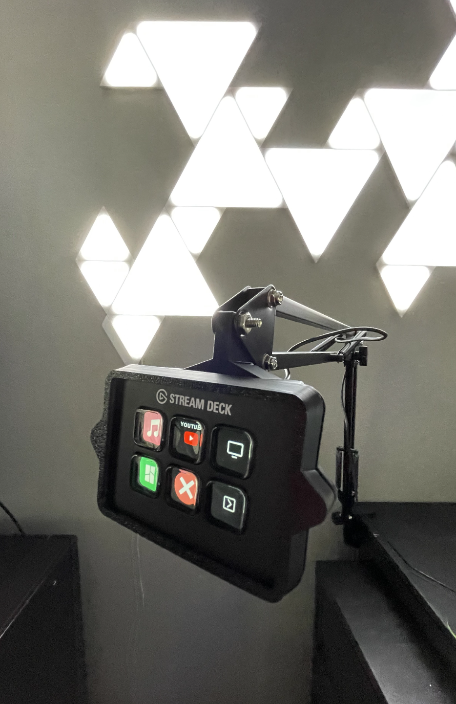 Elgato Stream Deck Mini Mount For Microphone Arm.
