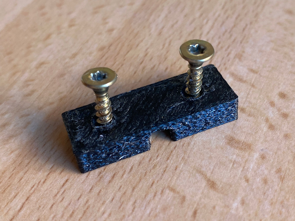 Clamp for 4 mm rod