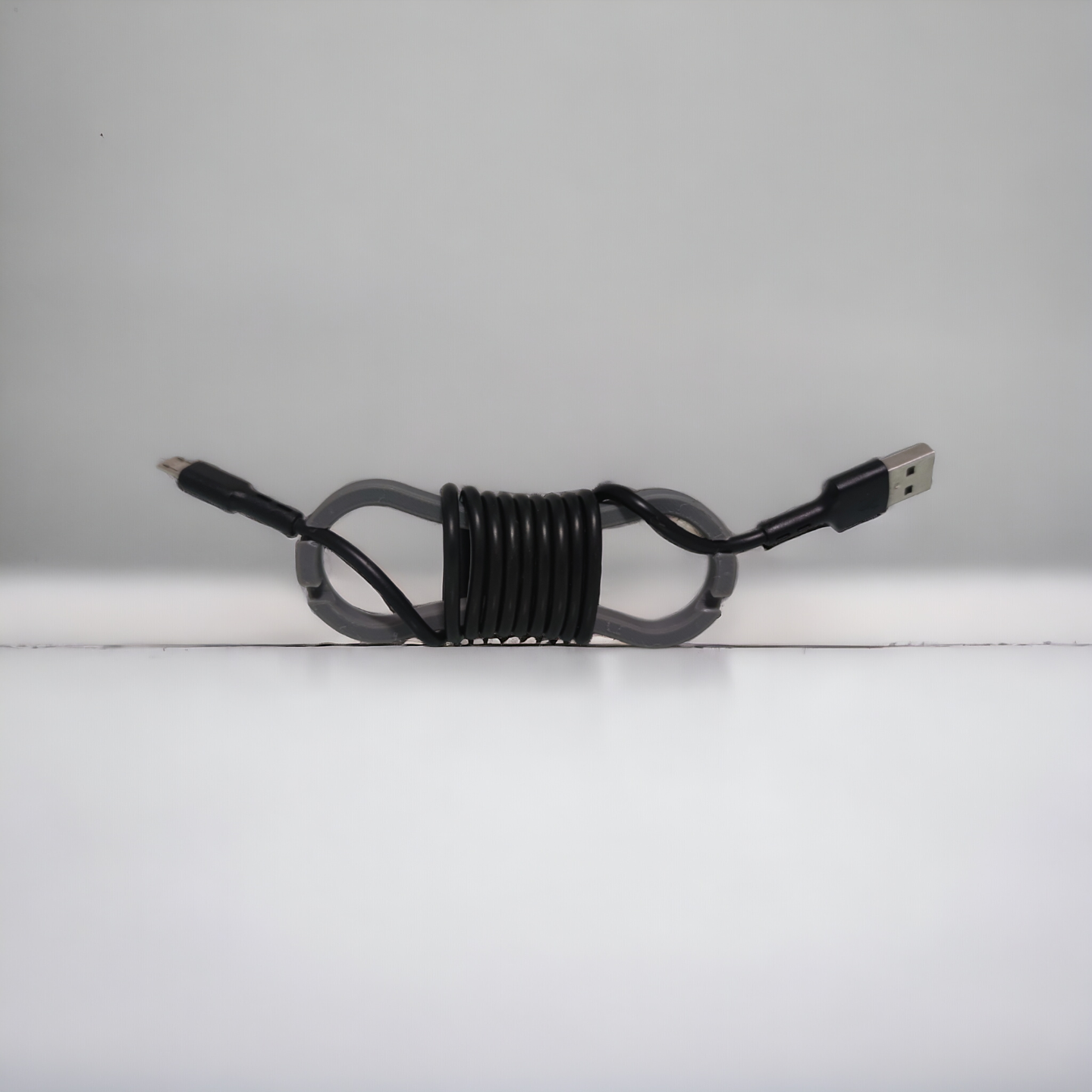 Usb cable organizer