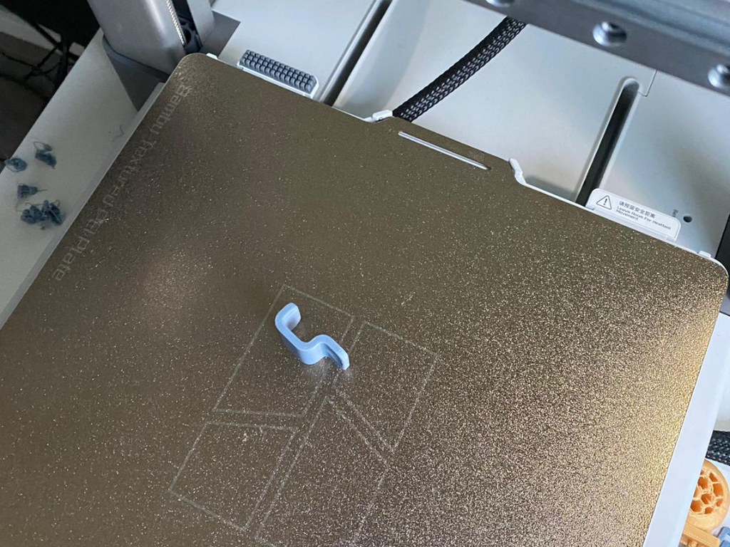 Cable clip