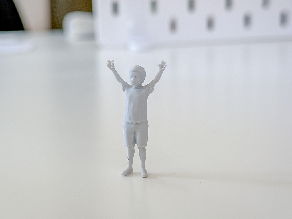 Miniature Kid/Child for your Diorama