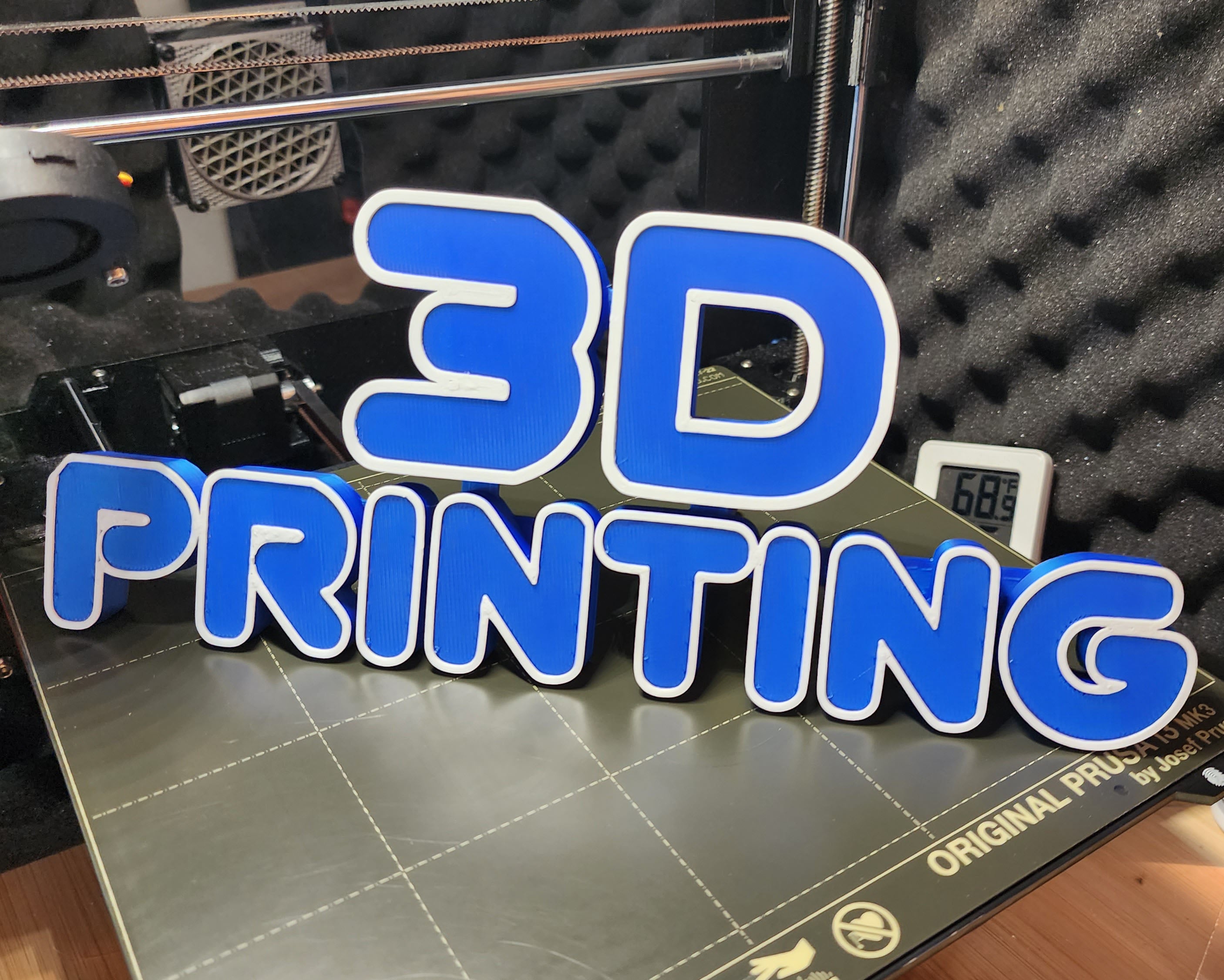 3D Printing Sign 2-color w/stand