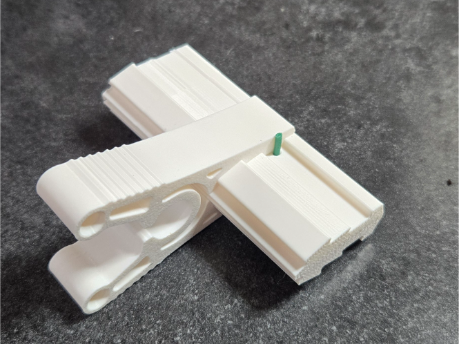 wide bag clip