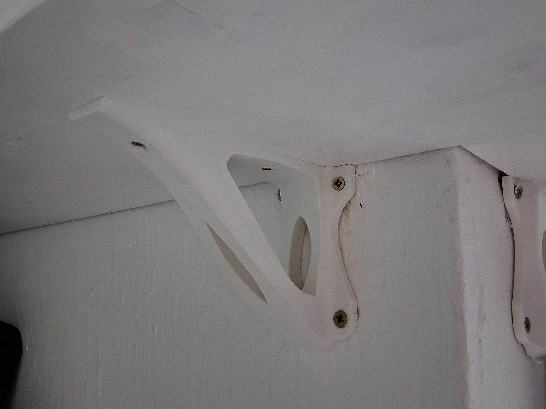 Topology optimized Shelf Bracket | 200mm Depth
