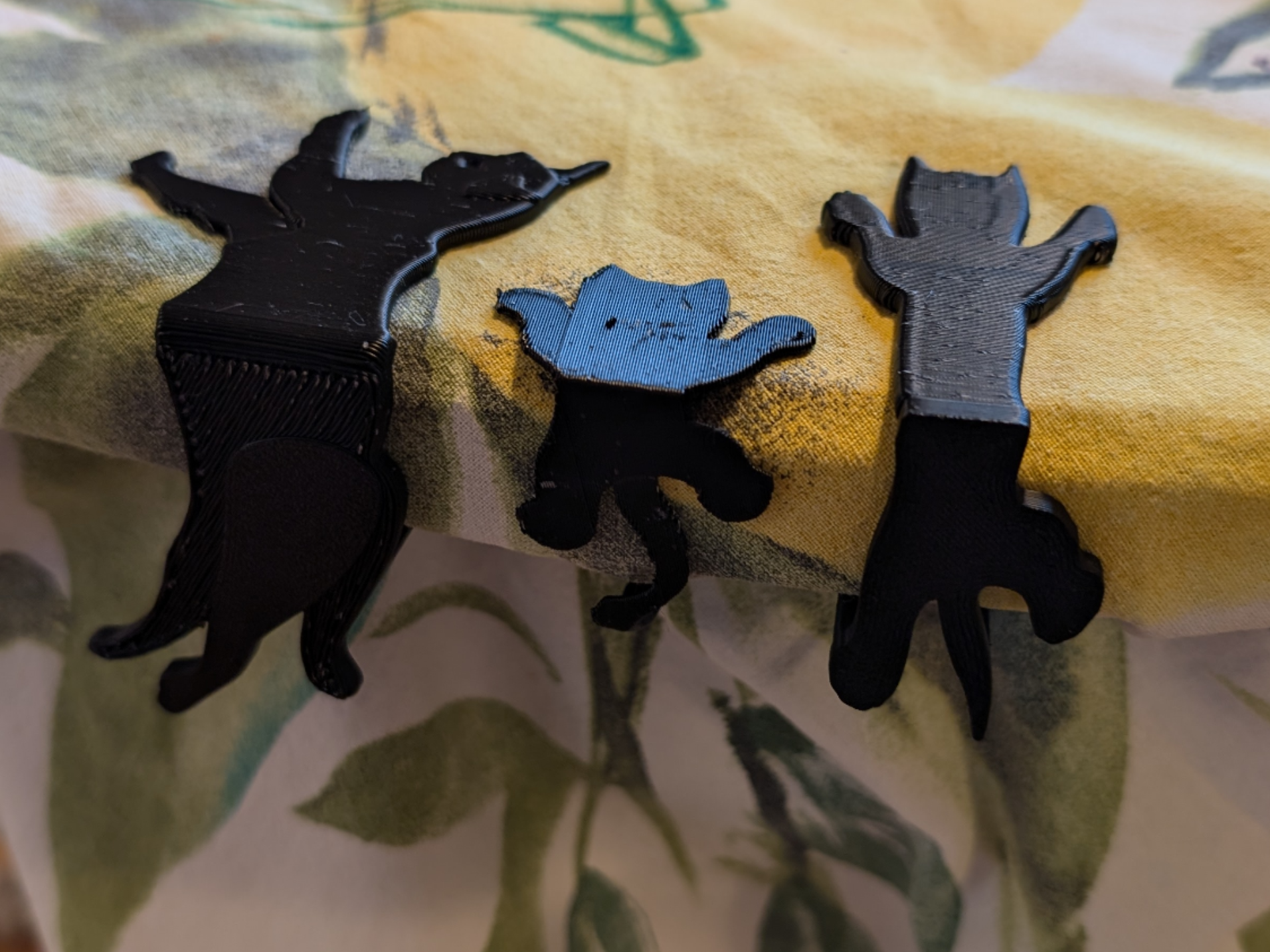 Hanging Cats - Table Cloth Clips