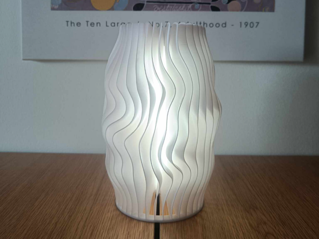 Table/bedside lamp with modern wavy pattern
