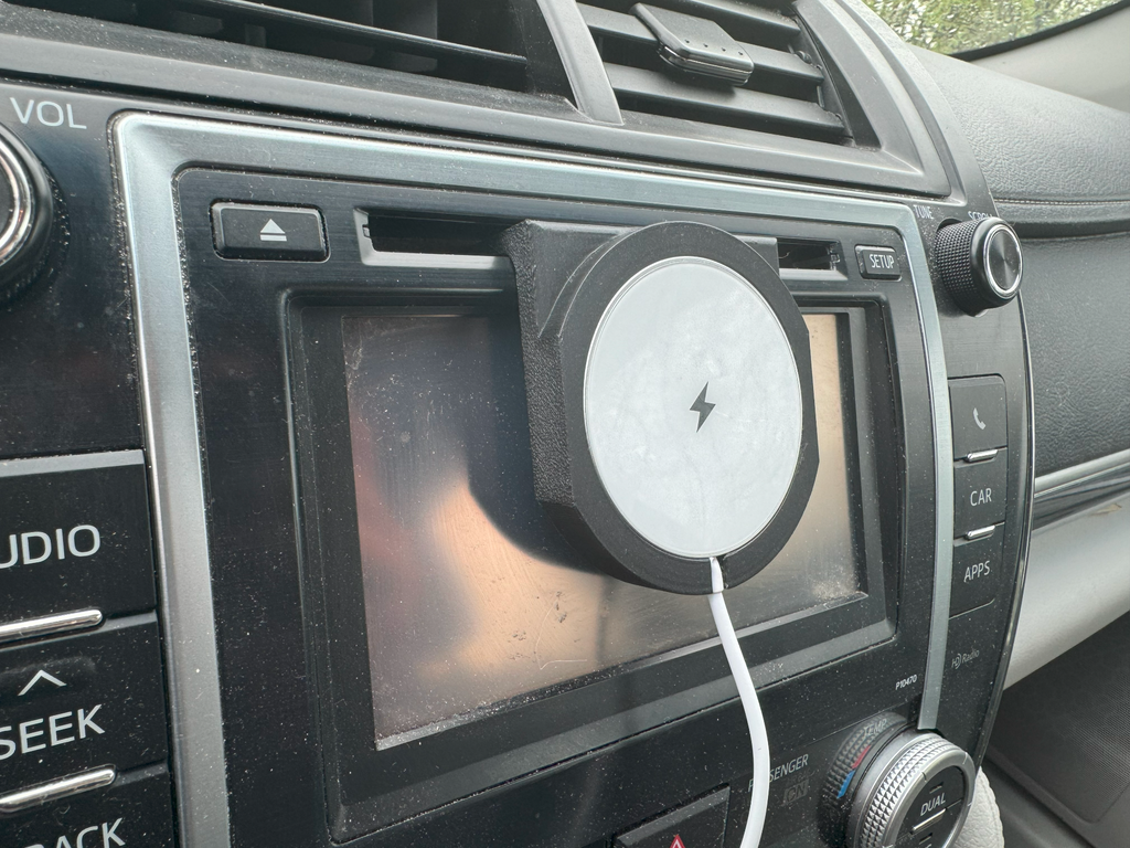 iPhone Car Mount for Nanami Magsafe Charger