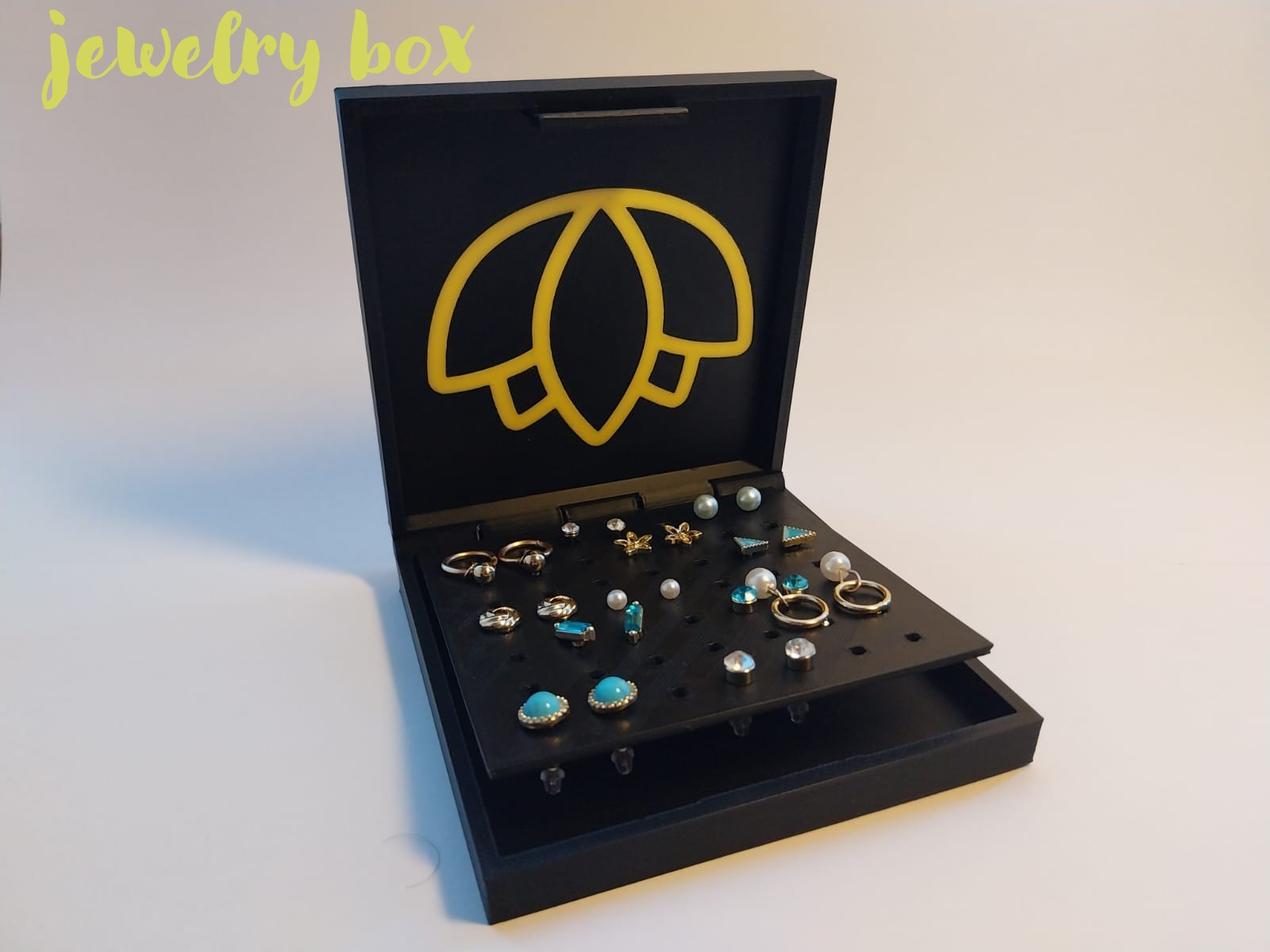 Jewelry box v1