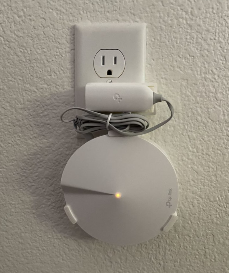 TP-Link Deco M5 Outlet Mount