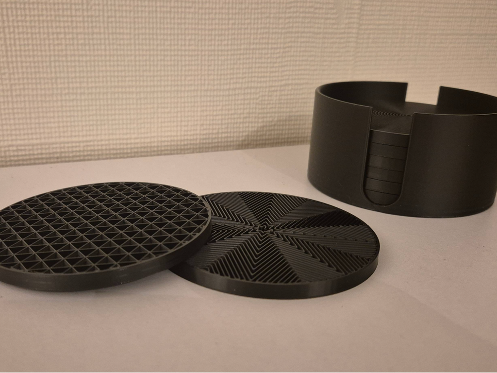 Coasters with Algorithmically Generated Patterns