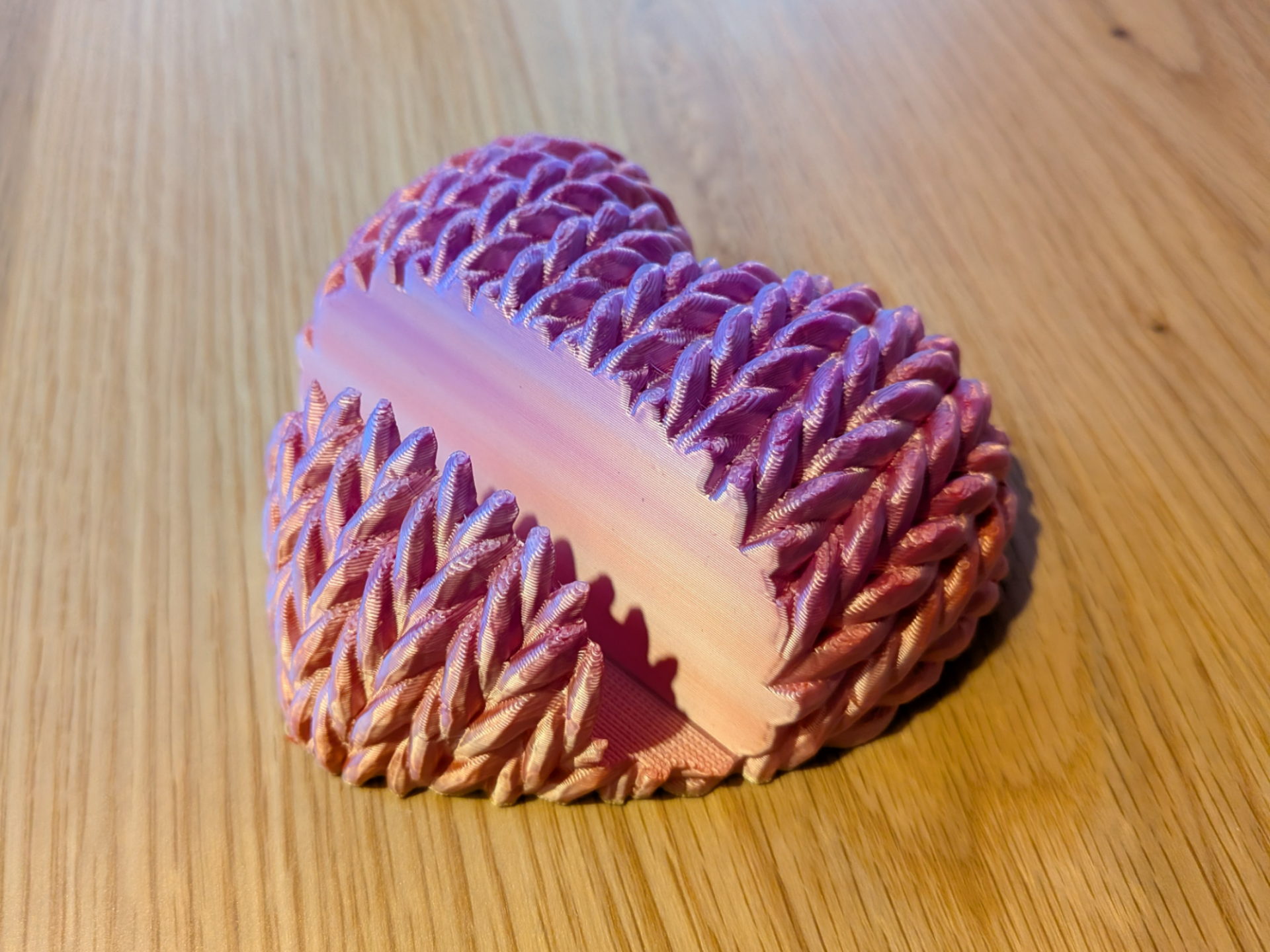 Handy Halter Strickherz Phone stand knitted heart