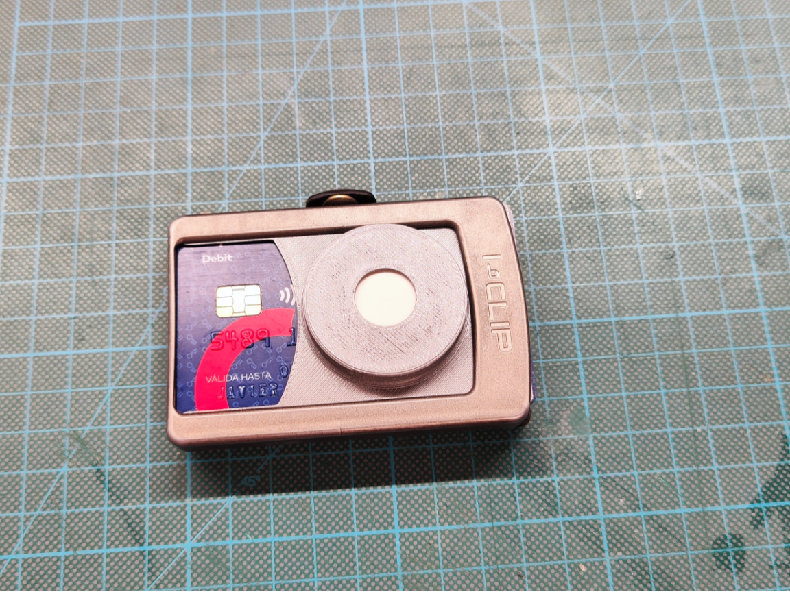 I-Clip wallet chipolo adapter