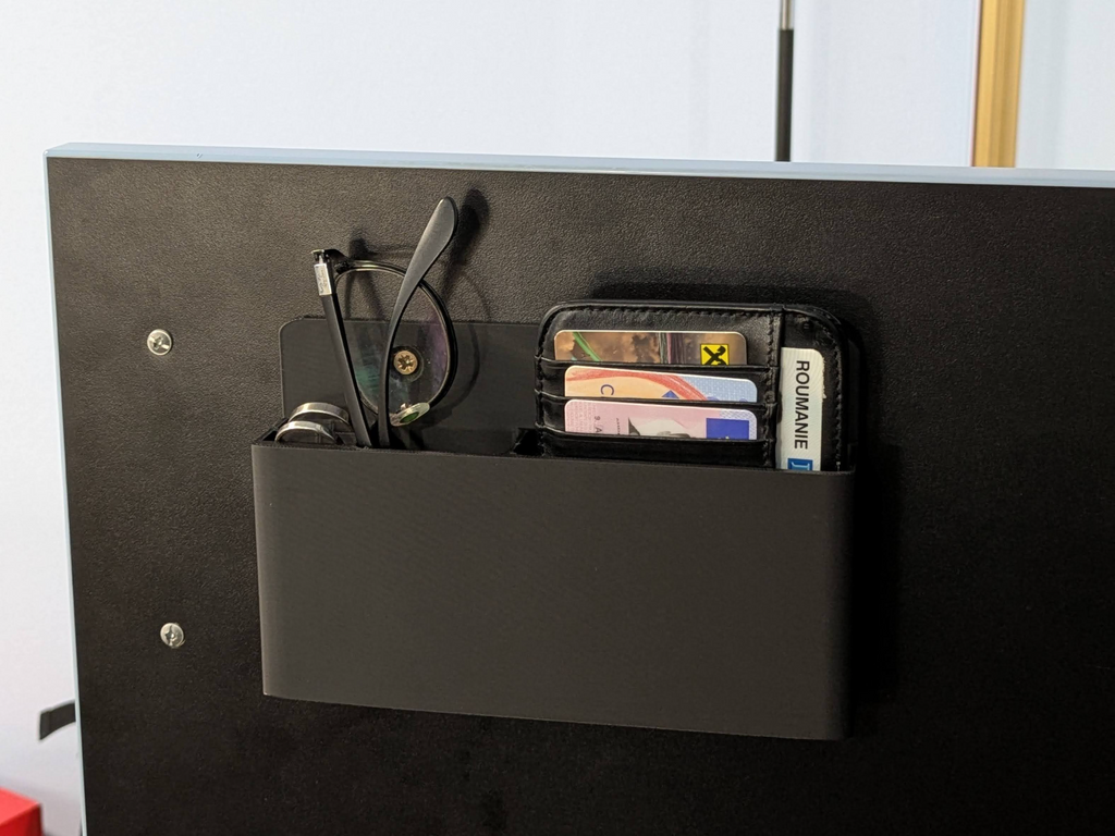 Wall mounted holder for wallet, glasses and rings