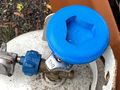 Propane tank handle crank / turning device