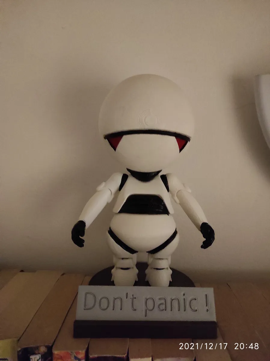 Marvin (HHGTTG) - Don't panic