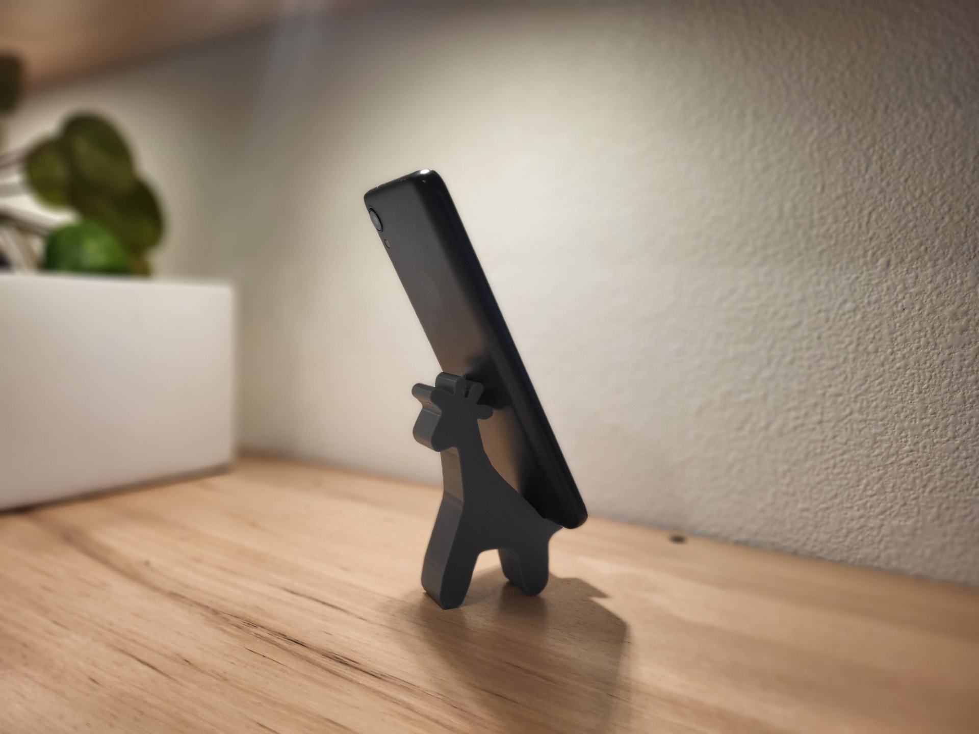 Cute Giraffe Phone Holder