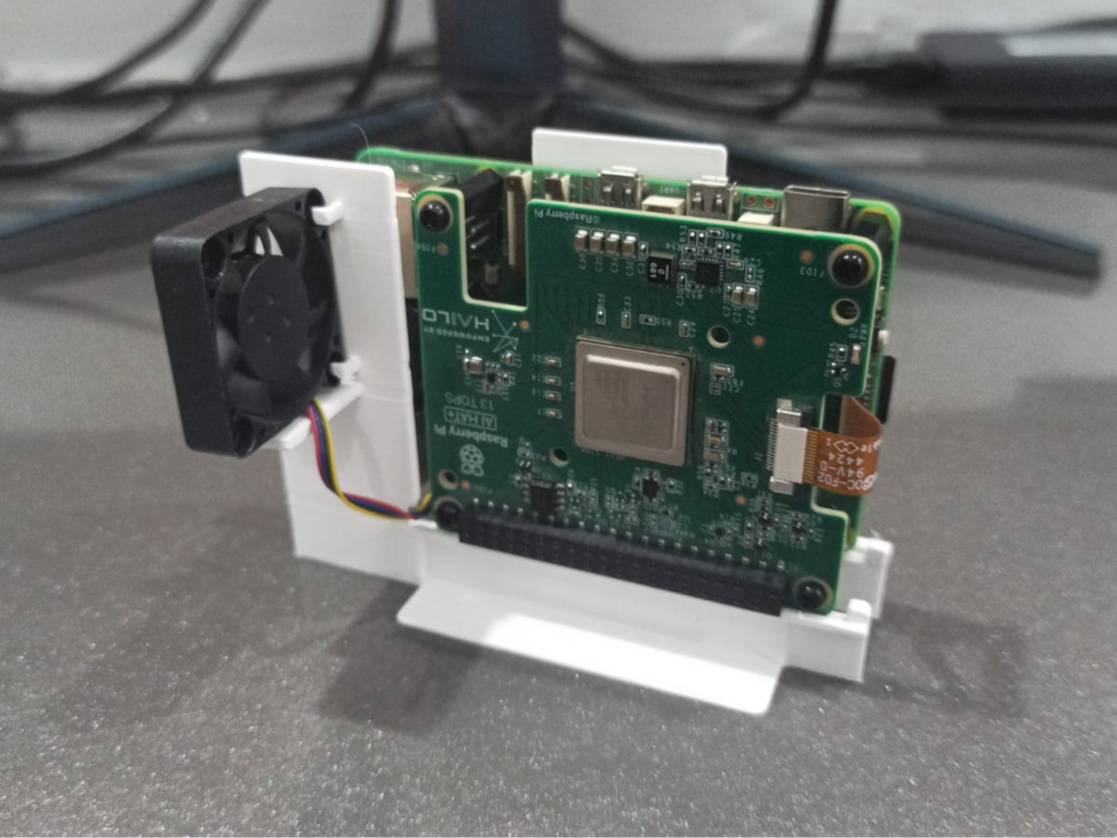 RPi 5 & AI HAT+ Vertical Stand (Low Filament)