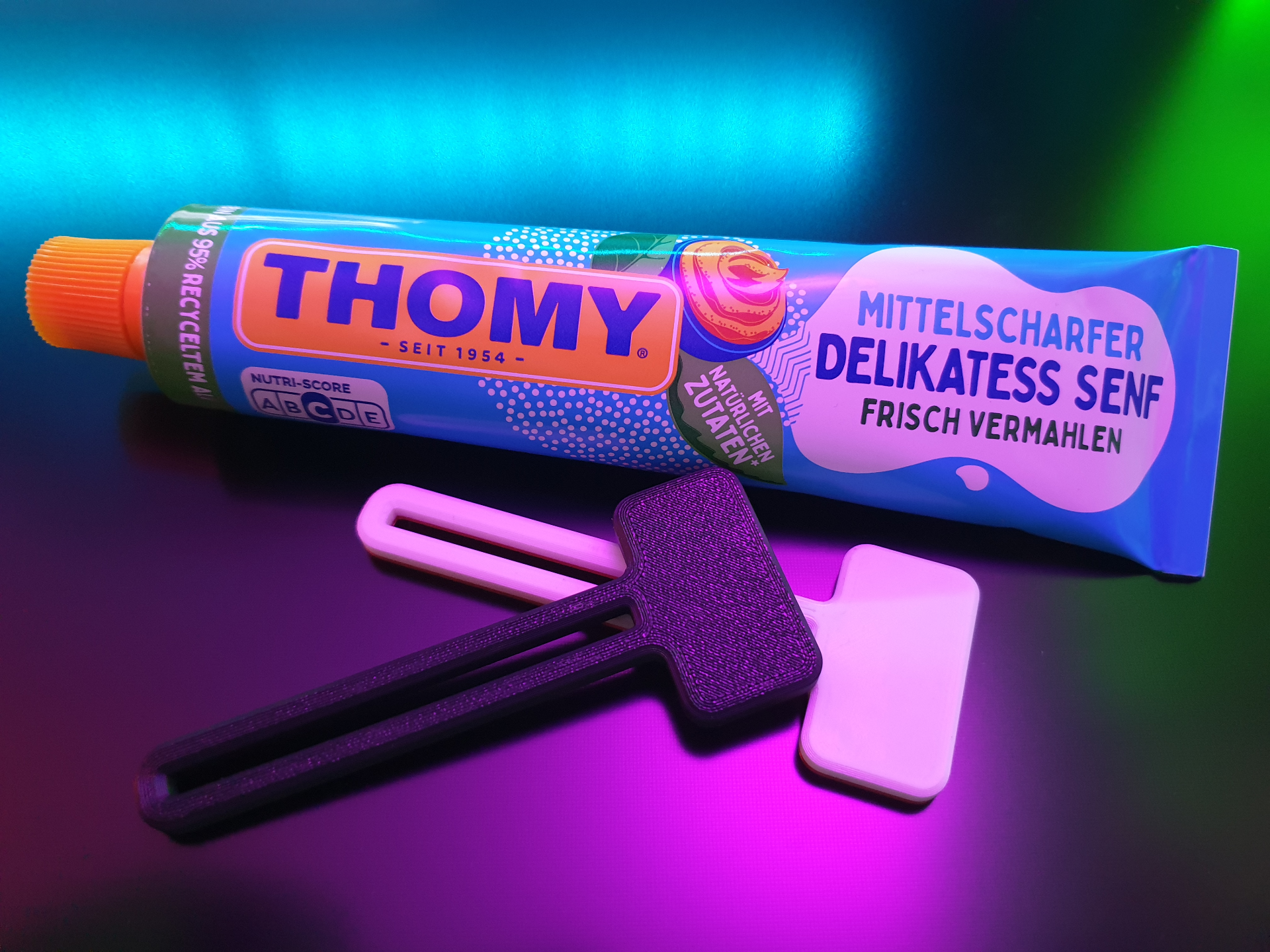 Tube Squeezer / Key 100ml - Short Edition