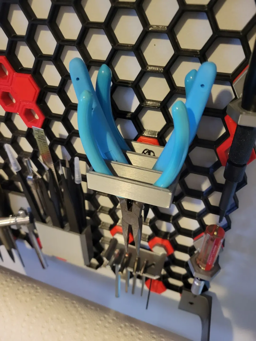 Honeycomb Wall plier holder