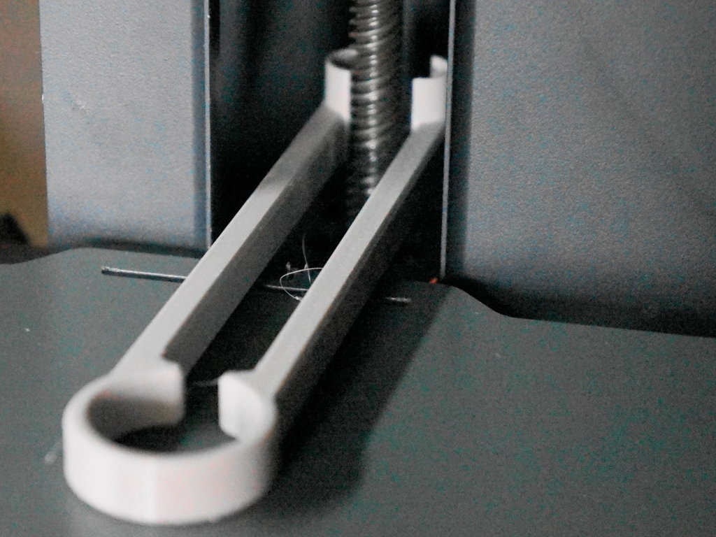 T8 spindle cleaner