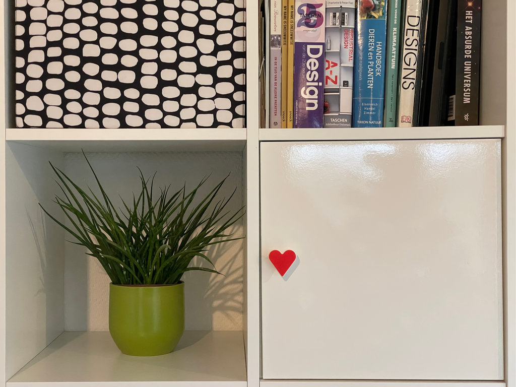 Heart shaped cabinet knob