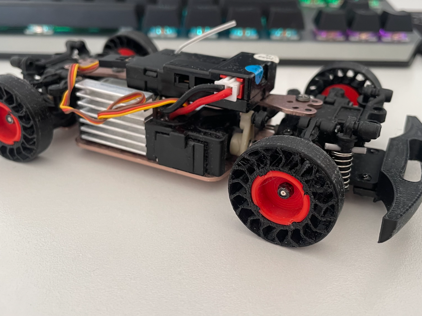 K989 2 part wheel with TPU airless tyre V1