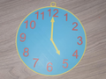 Fake Clock Always Facing 5h00