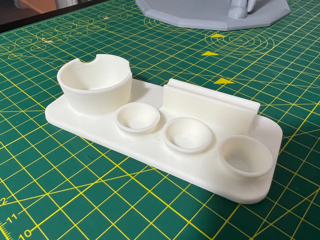 Small Paint Mixing Tray with brush rest