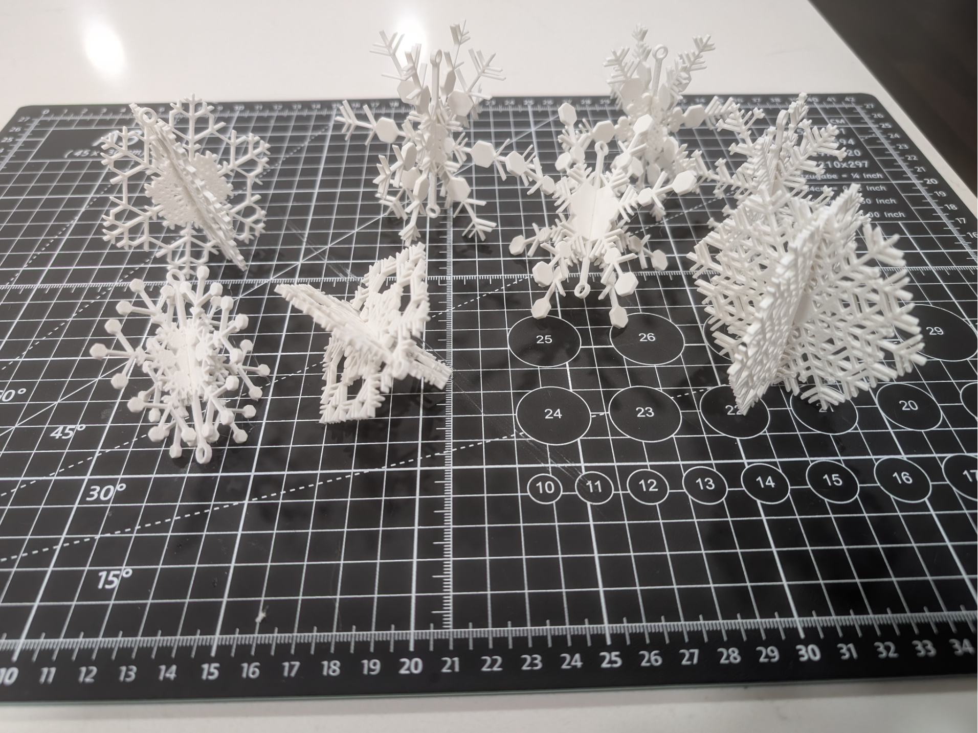 3D snowflake ornament (Set of 8 different designs)
